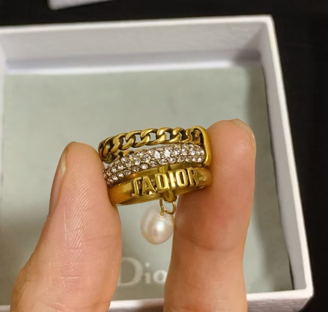 Buy replica JADIOR 3 Layers Pearl Dangle Ring and replica jewelry from PICKS Jewelry