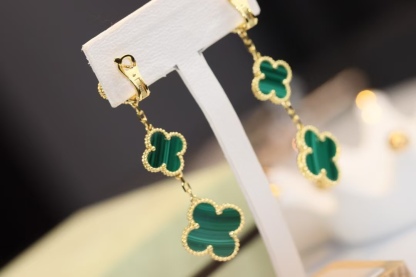 Buy replica Van Cleef & Arpels Magic Alhambra Earrings 3 Motifs and replica jewelry from PICKS Jewelry