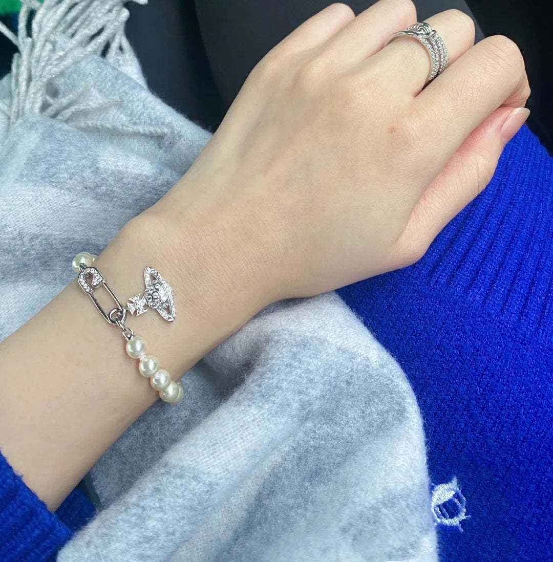 Buy replica Vivienne Westwood Pearl Bracelet and replica jewelry from PICKS Jewelry