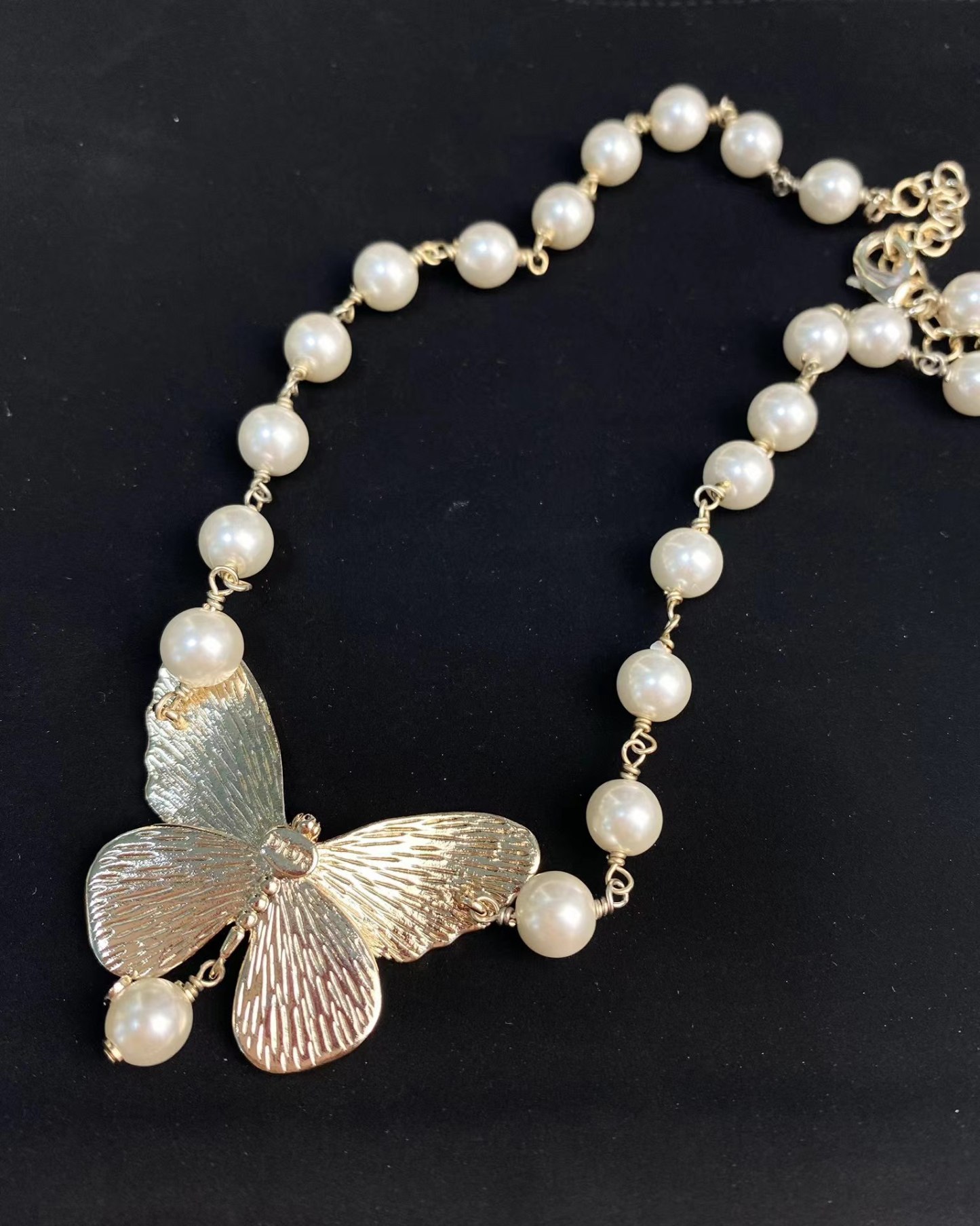 Buy replica Dior Butterfly Pearl Necklace and replica jewelry from PICKS Jewelry