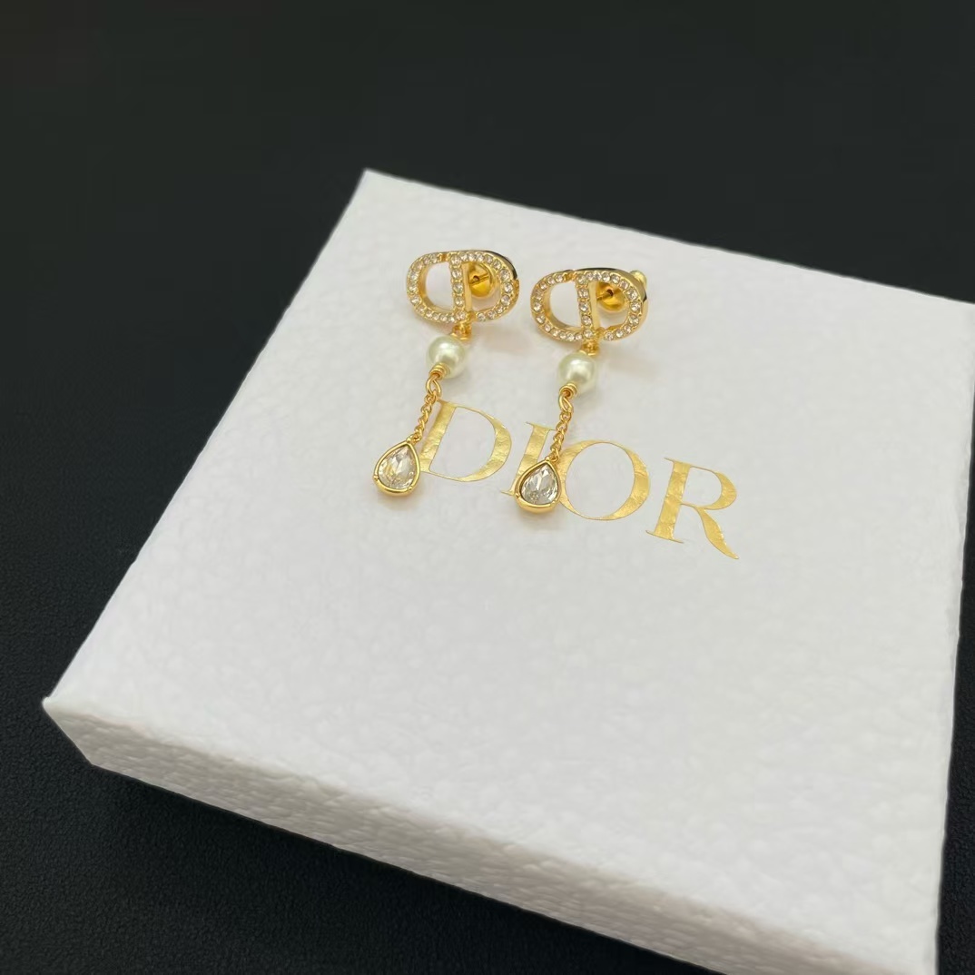 Buy replica Dior CD Teardrop Pearl Earrings and replica jewelry from PICKS Jewelry