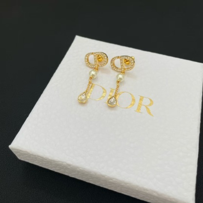Buy replica Dior CD Teardrop Pearl Earrings and replica jewelry from PICKS Jewelry