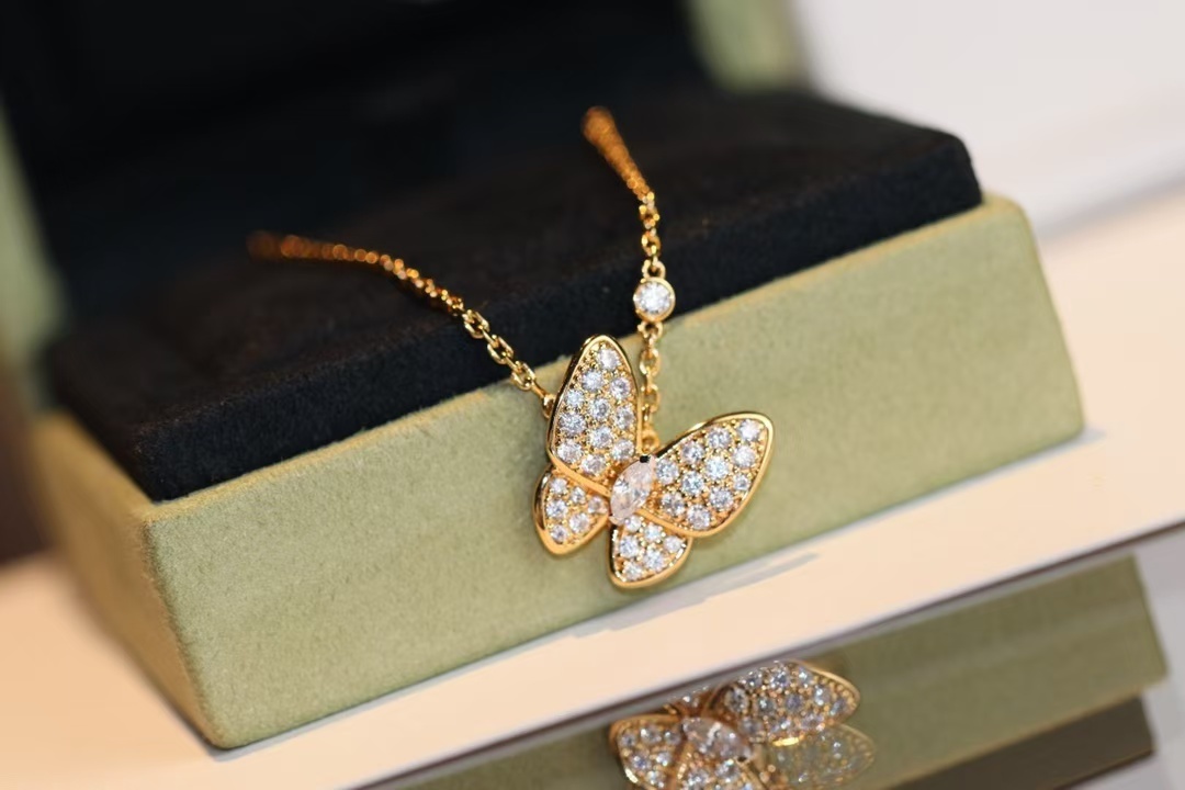 Buy replica Van Cleef & Arpels Two Butterfly Pendant Necklace and replica jewelry from PICKS Jewelry