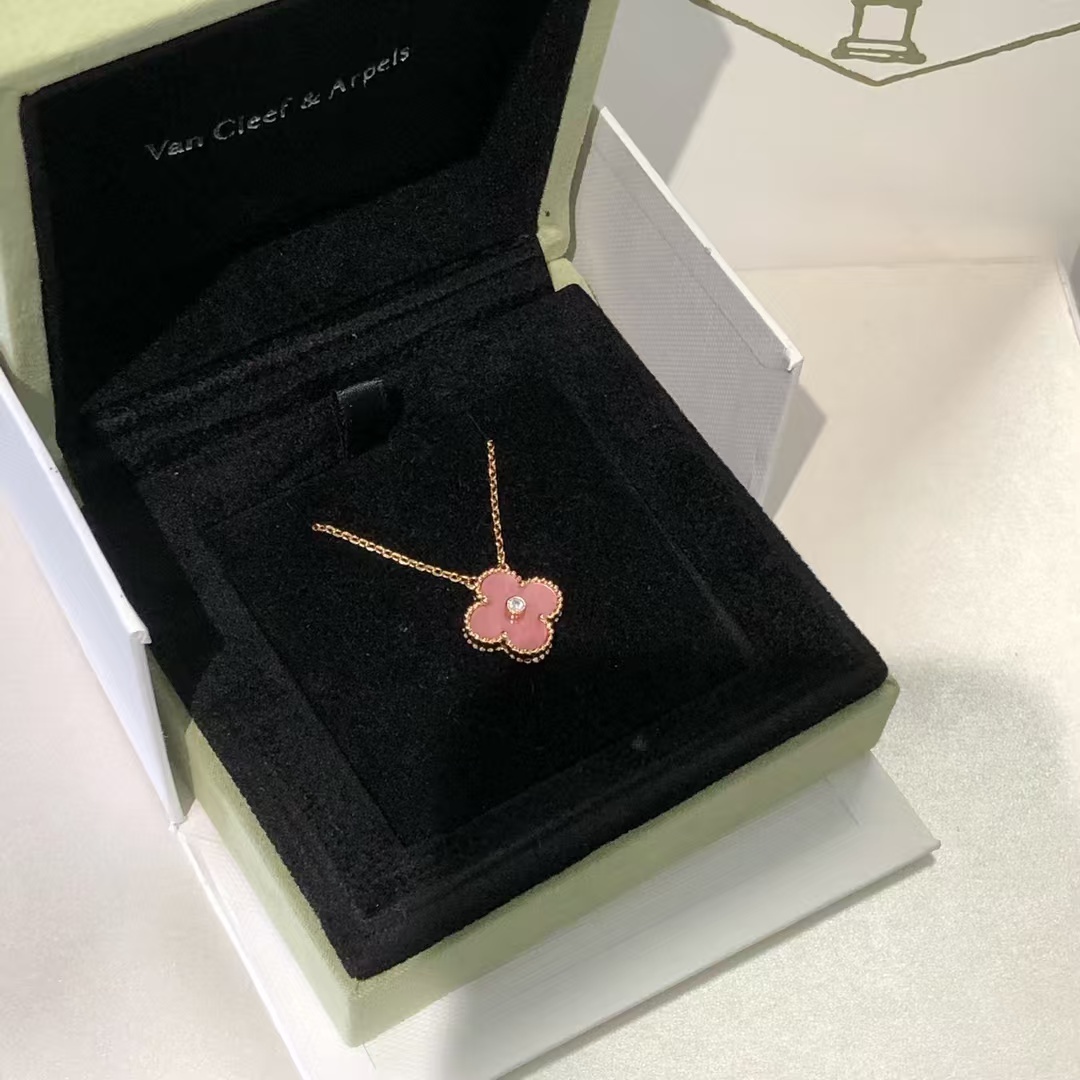 Buy replica Van Cleef & Arpels Rhodonite Vintage Alhambra Diamond 2021 Holiday Pendant Necklace and replica jewelry from PICKS Jewelry