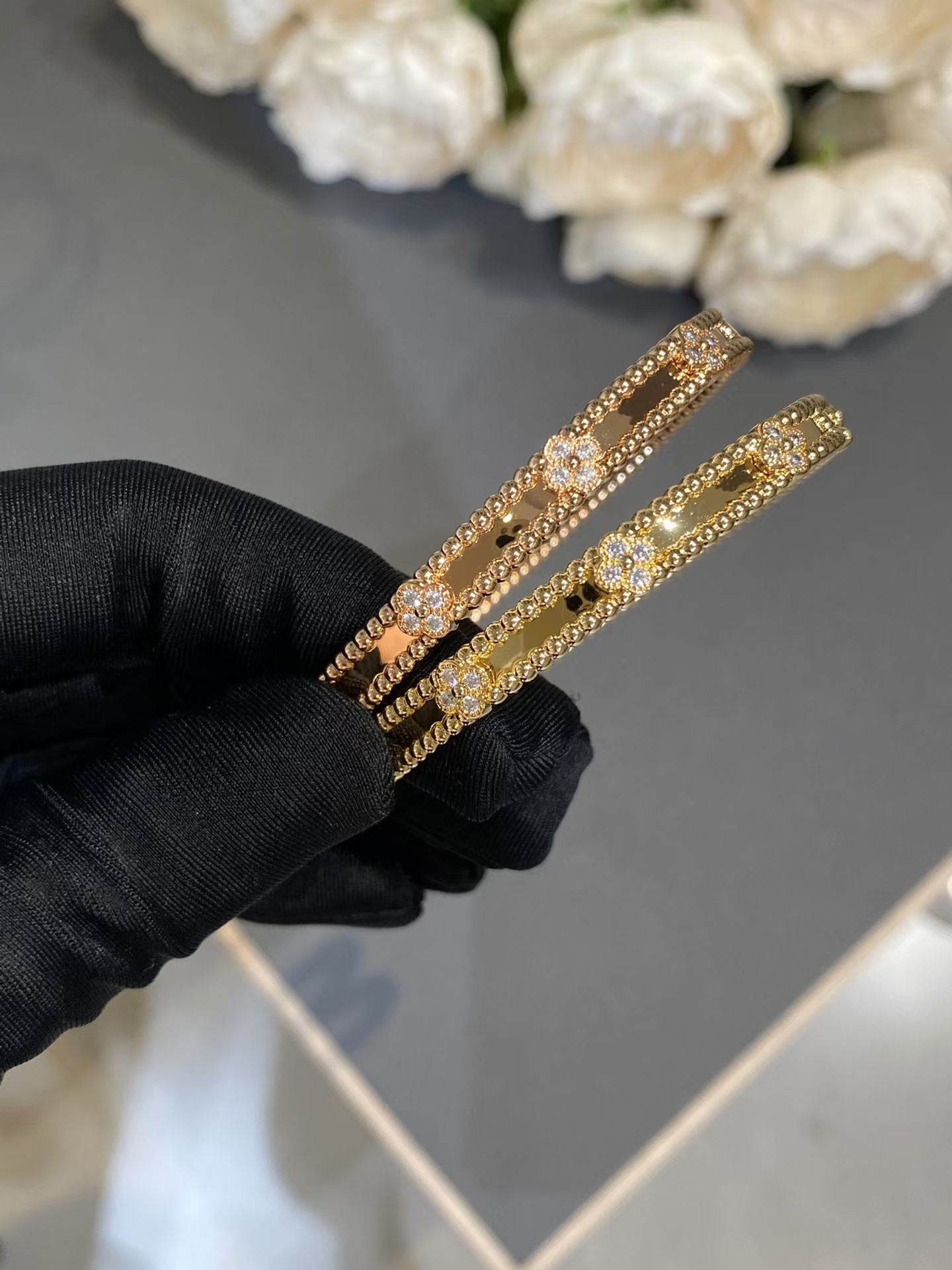 Buy replica Van Cleef & Arpels Perlée Sweet Clovers Bracelet, Medium Model and replica jewelry from PICKS Jewelry