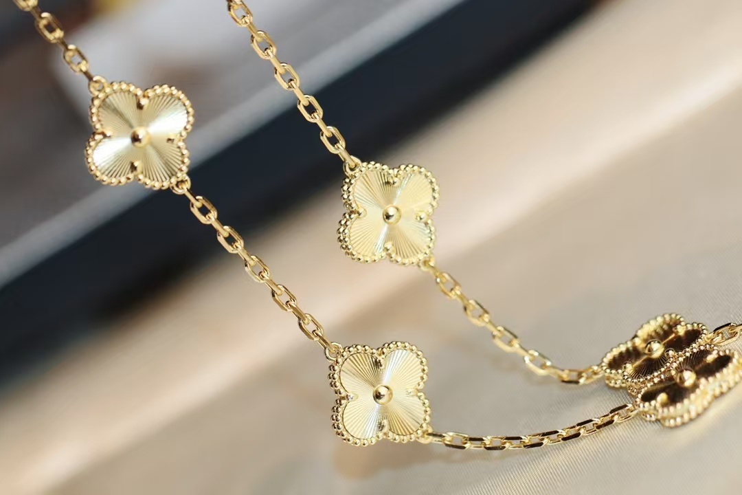 Buy replica Van Cleef & Arpels Vintage Alhambra Necklace, 10 Motifs and replica jewelry from PICKS Jewelry