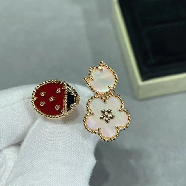 Buy replica Van Cleef & Arpels Flower and Ladybug Ring and replica jewelry from PICKS Jewelry