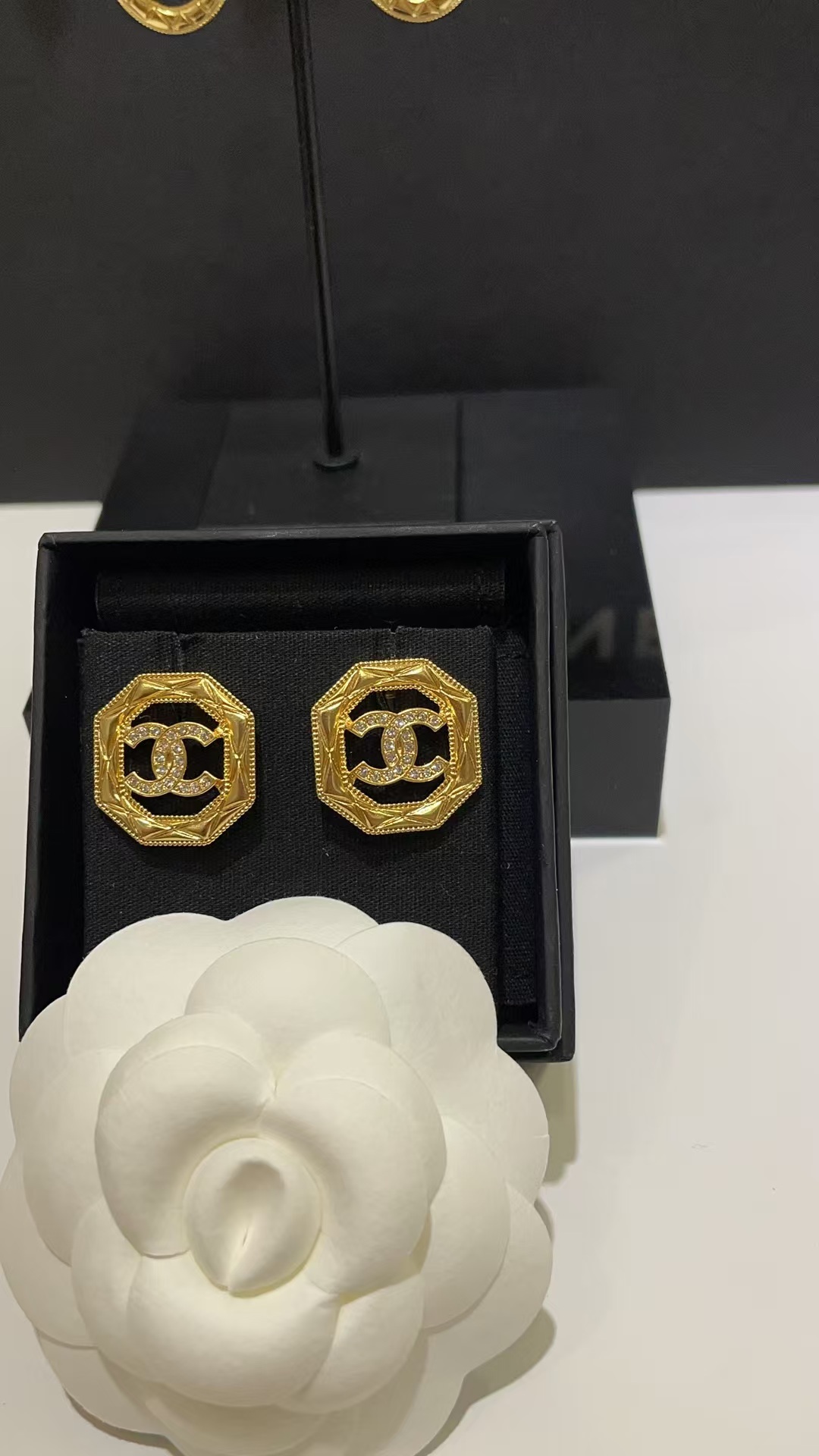 Buy replica Chanel Geometric Octagon Stud Earrings and replica jewelry from PICKS Jewelry