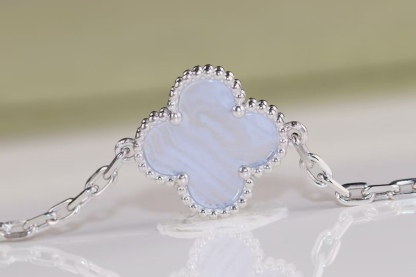 Buy replica Van Cleef & Arpels Vintage Alhambra Bracelet 5 Motifs and replica jewelry from PICKS Jewelry