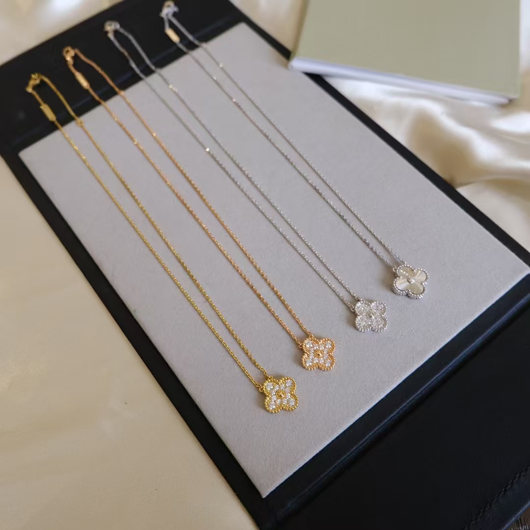 Buy replica Van Cleef & Arpels Vintage Alhambra Pendant Necklace and replica jewelry from PICKS Jewelry