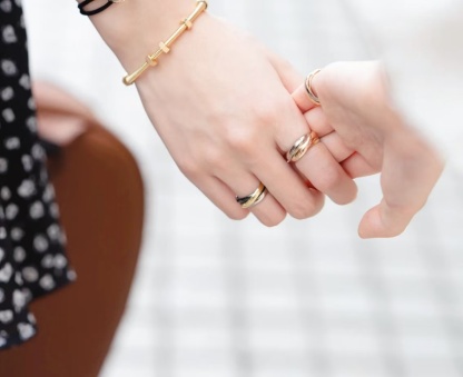 Buy replica Cartier Trinity ring and replica jewelry from PICKS Jewelry
