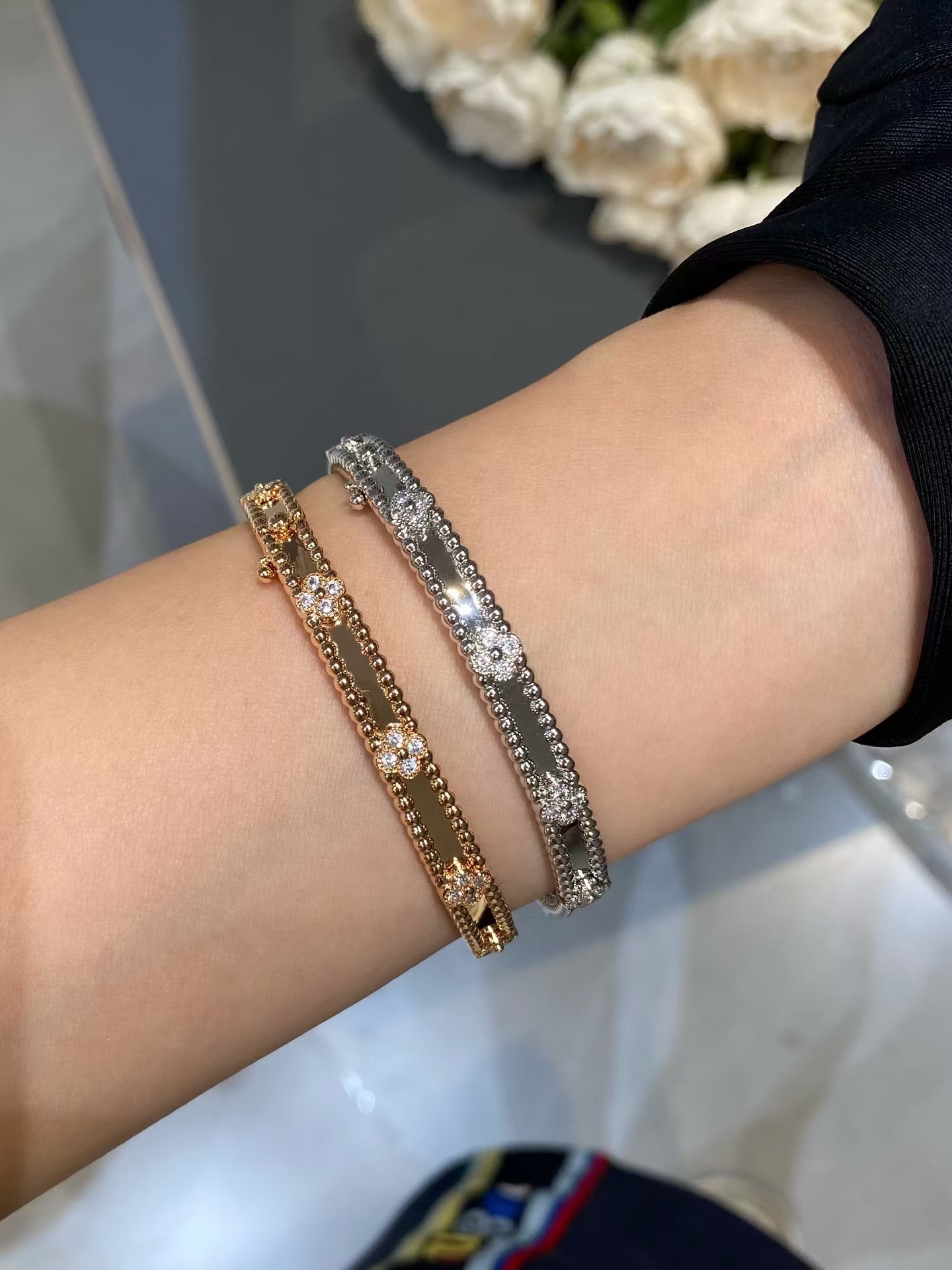 Buy replica Van Cleef & Arpels Perlée Sweet Clovers Bracelet, Medium Model and replica jewelry from PICKS Jewelry