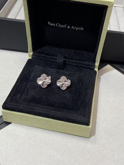 Buy replica Van Cleef & Arpels Vintage Alhambra Earrings and replica jewelry from PICKS Jewelry