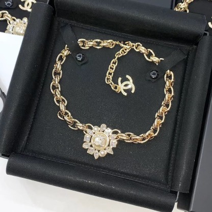 Buy replica Chanel Thick Cuban Chain Flower Pendant Choker Necklace and replica jewelry from PICKS Jewelry