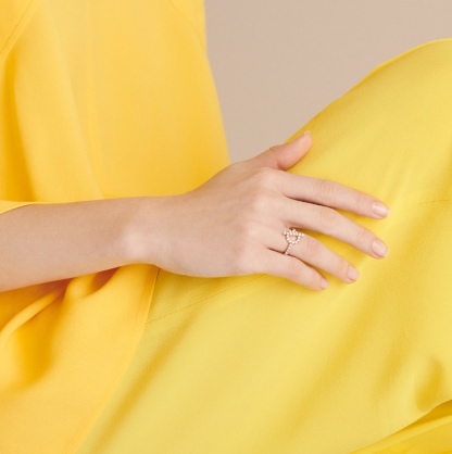 Buy replica Hermes Diamond Paved Q Ring and replica jewelry from PICKS Jewelry