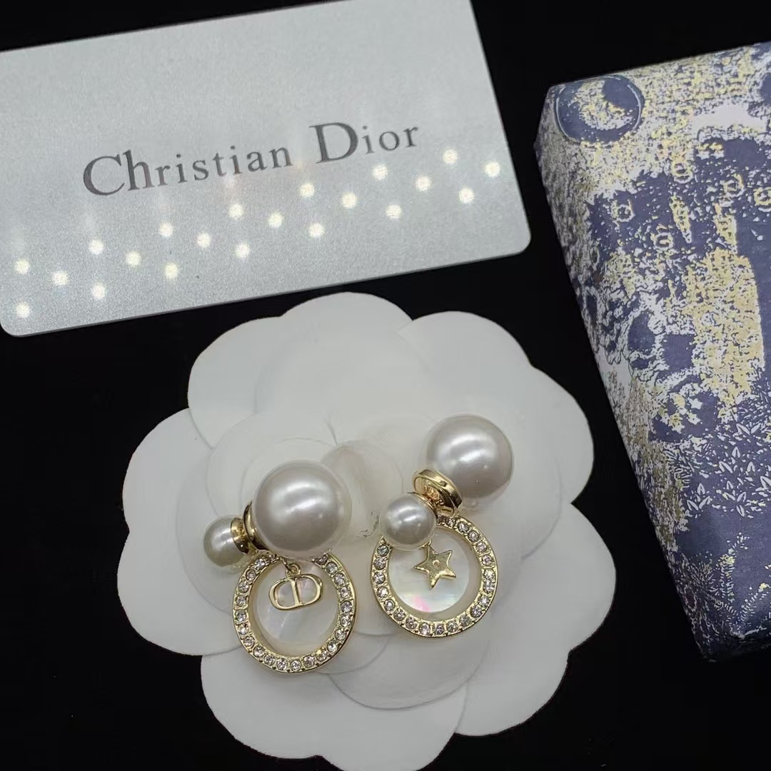 Buy replica Dior Asymmetric Drop Charms Pearl Earrings and replica jewelry from PICKS Jewelry