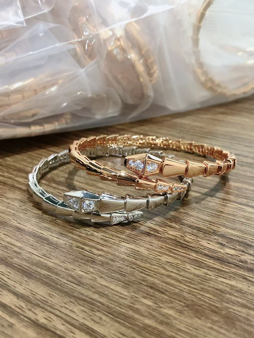 Buy replica Bvlgari Serpenti Viper Bracelet and replica jewelry from PICKS Jewelry