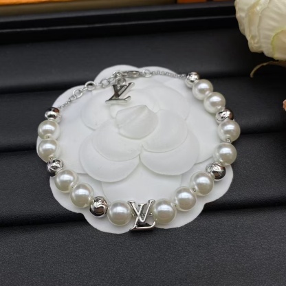 Buy replica Louis Vuitton Pearl Bracelet and replica jewelry from PICKS Jewelry