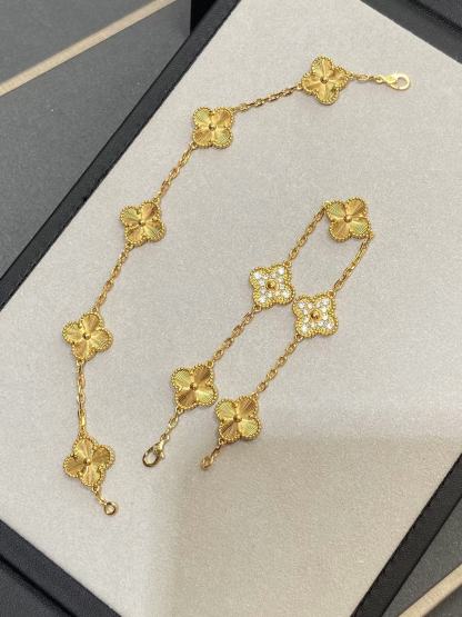 Buy replica Van Cleef & Arpels Vintage Alhambra Bracelet 5 Motifs and replica jewelry from PICKS Jewelry