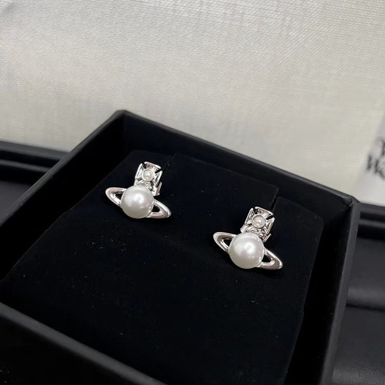 Buy replica Vivienne Westwood Pearl Stud Saturn Earrings and replica jewelry from PICKS Jewelry
