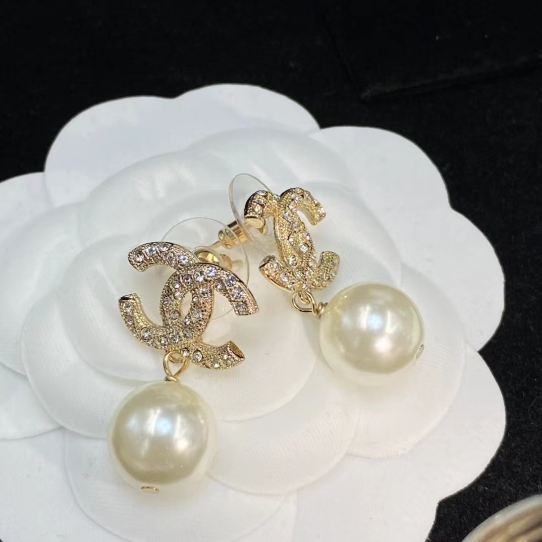 Buy replica Chanel Classic Pearl Dangle Earrings and replica jewelry from PICKS Jewelry