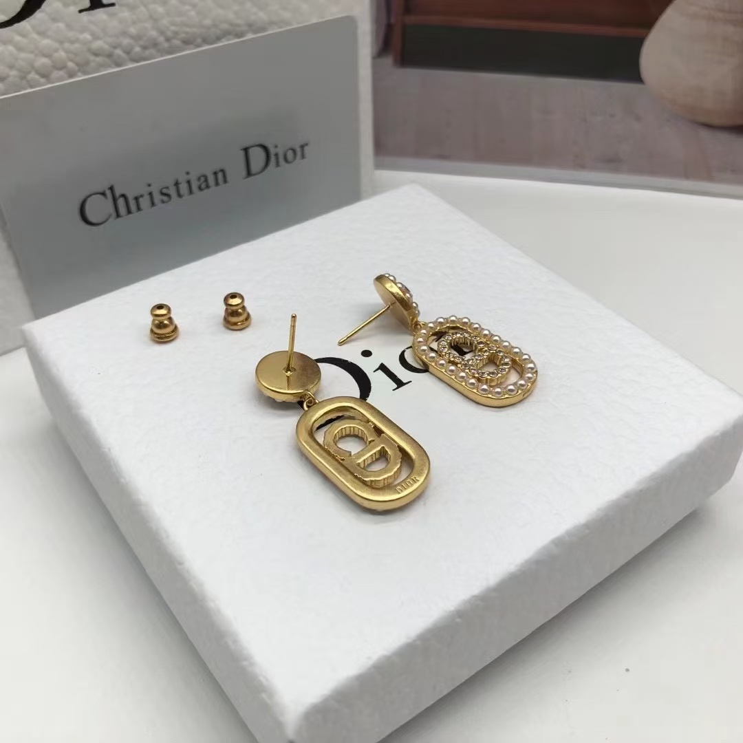 Buy replica Dior Vintage Rectangle CD Earrings and replica jewelry from PICKS Jewelry