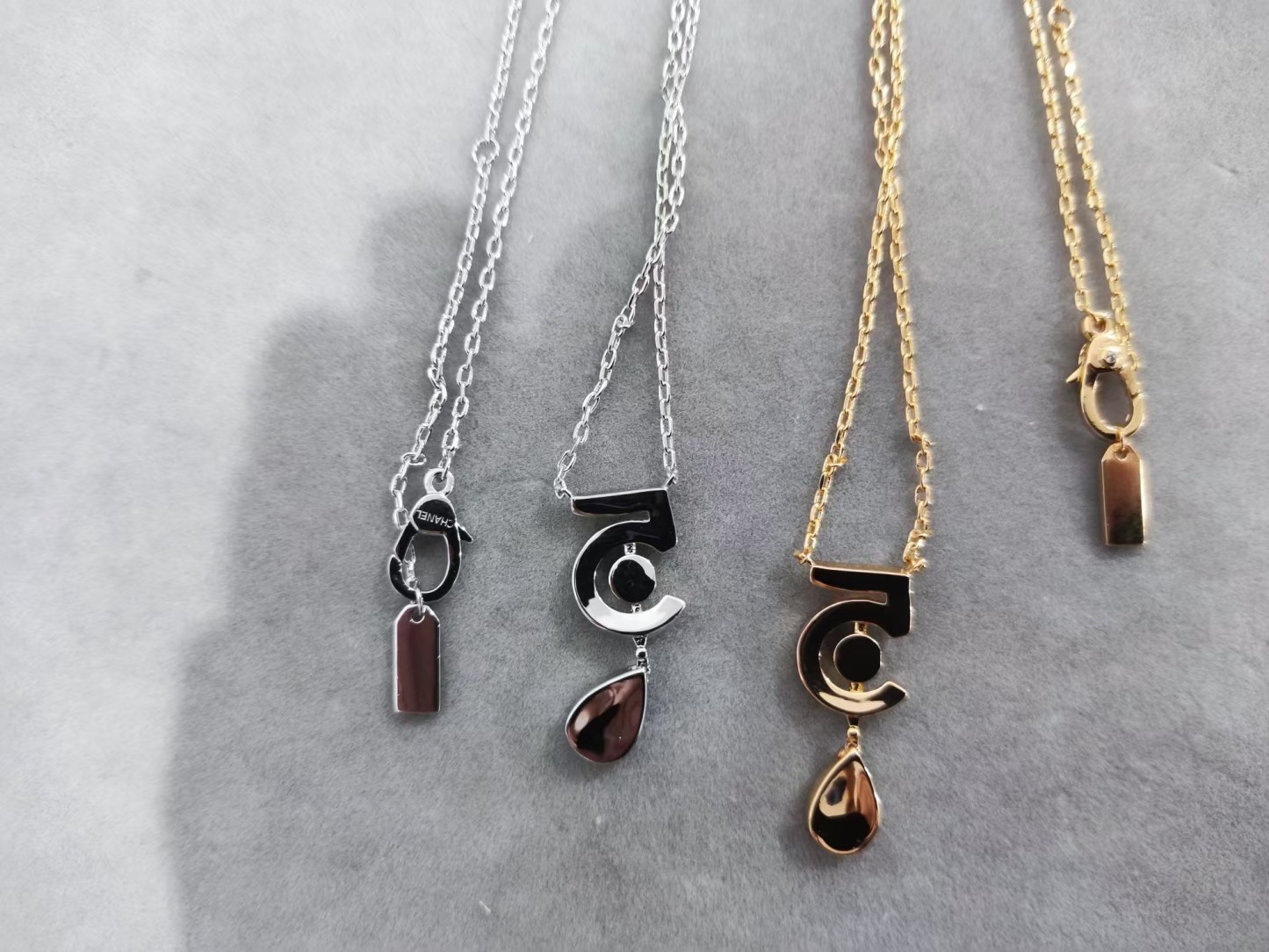 Buy replica Chanel NO.5 Teardrop Pendant Necklace and replica jewelry from PICKS Jewelry