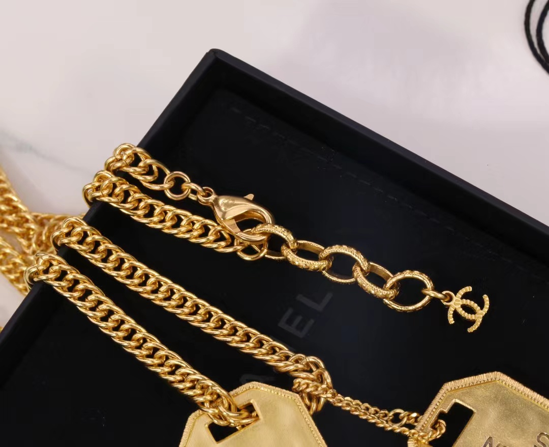 Buy replica Chanel Unisex Thick Cuban Chain Rectangle Tag Pendant Necklace and replica jewelry from PICKS Jewelry