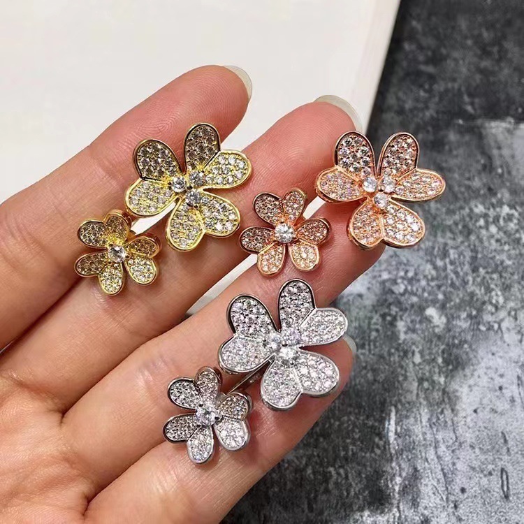 Buy replica Van Cleef & Arpels Four Leaf Clover Ring and replica jewelry from PICKS Jewelry