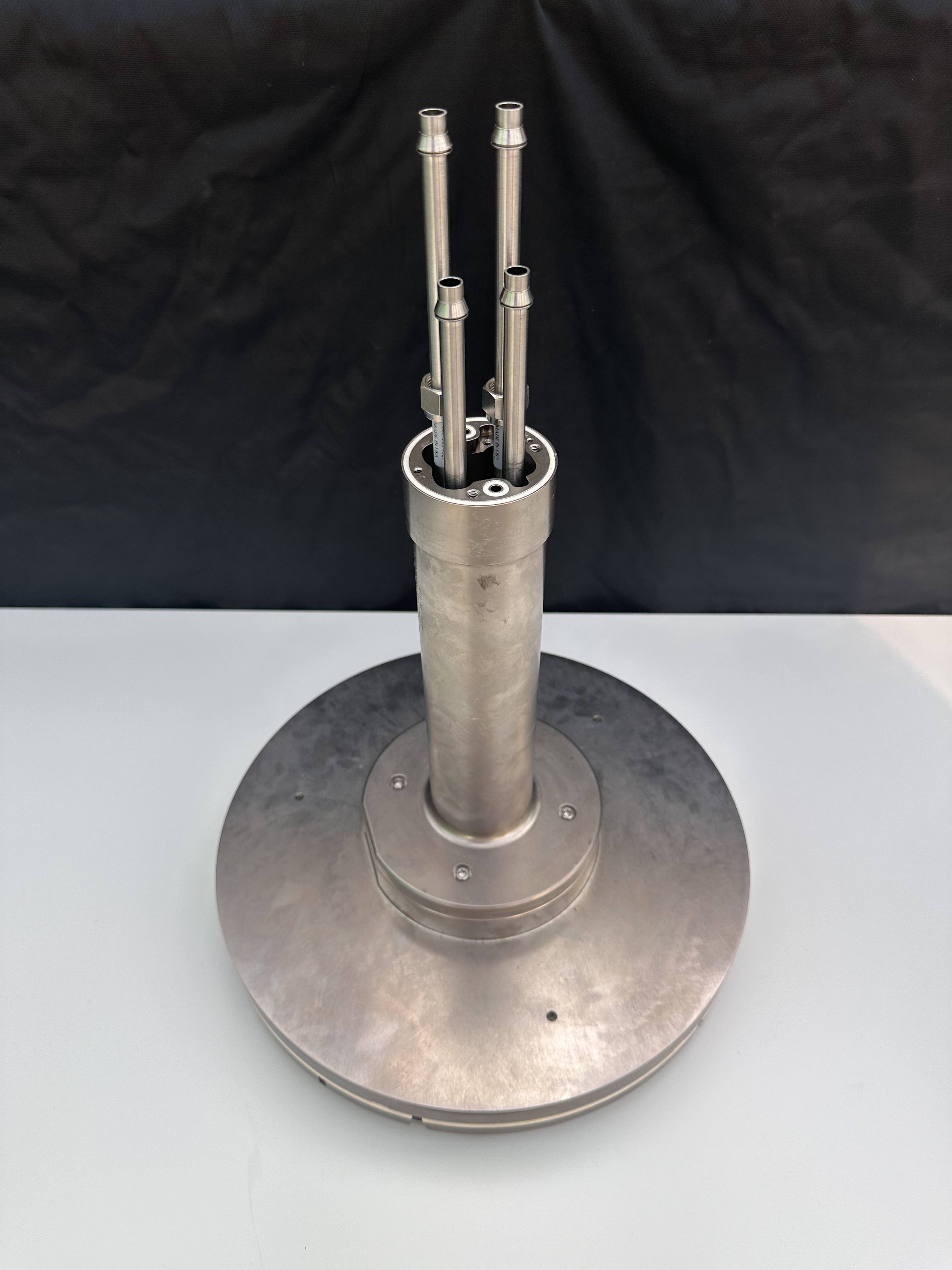 APPLIED MATERIALS AMAT HEATER Assy 0041-96185 REV 04 300MM