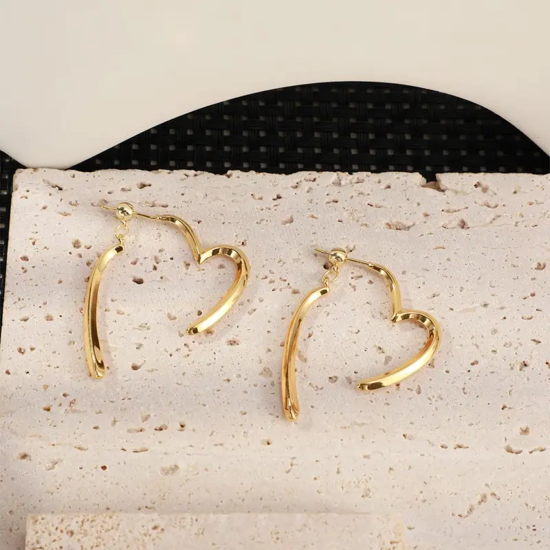 Lovely Love Earrings