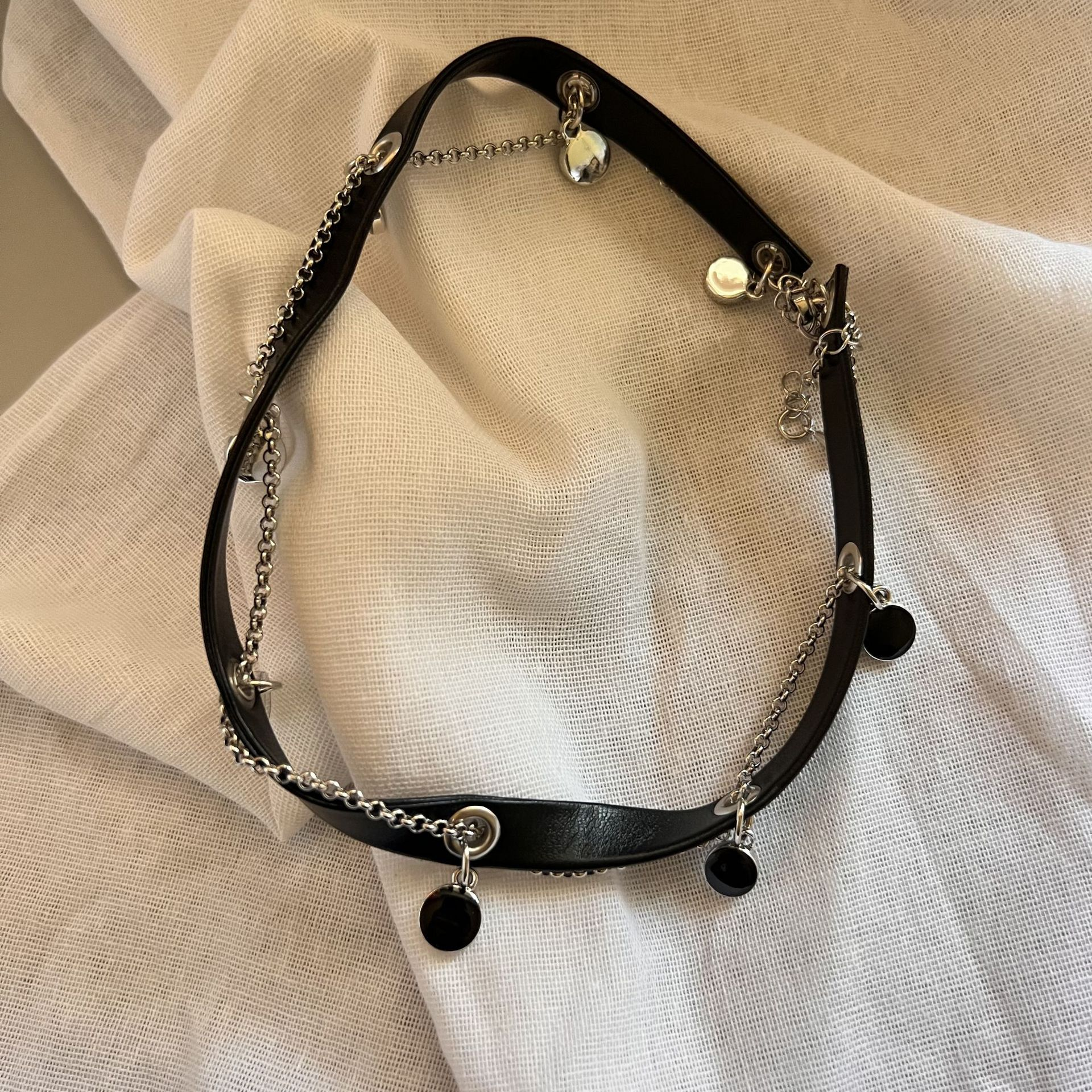 Imprisoned flying dragon necklace