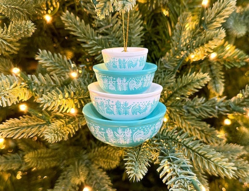 🔥2024 NEW🔥Miniature Pyrex Bowl Stack Ornament