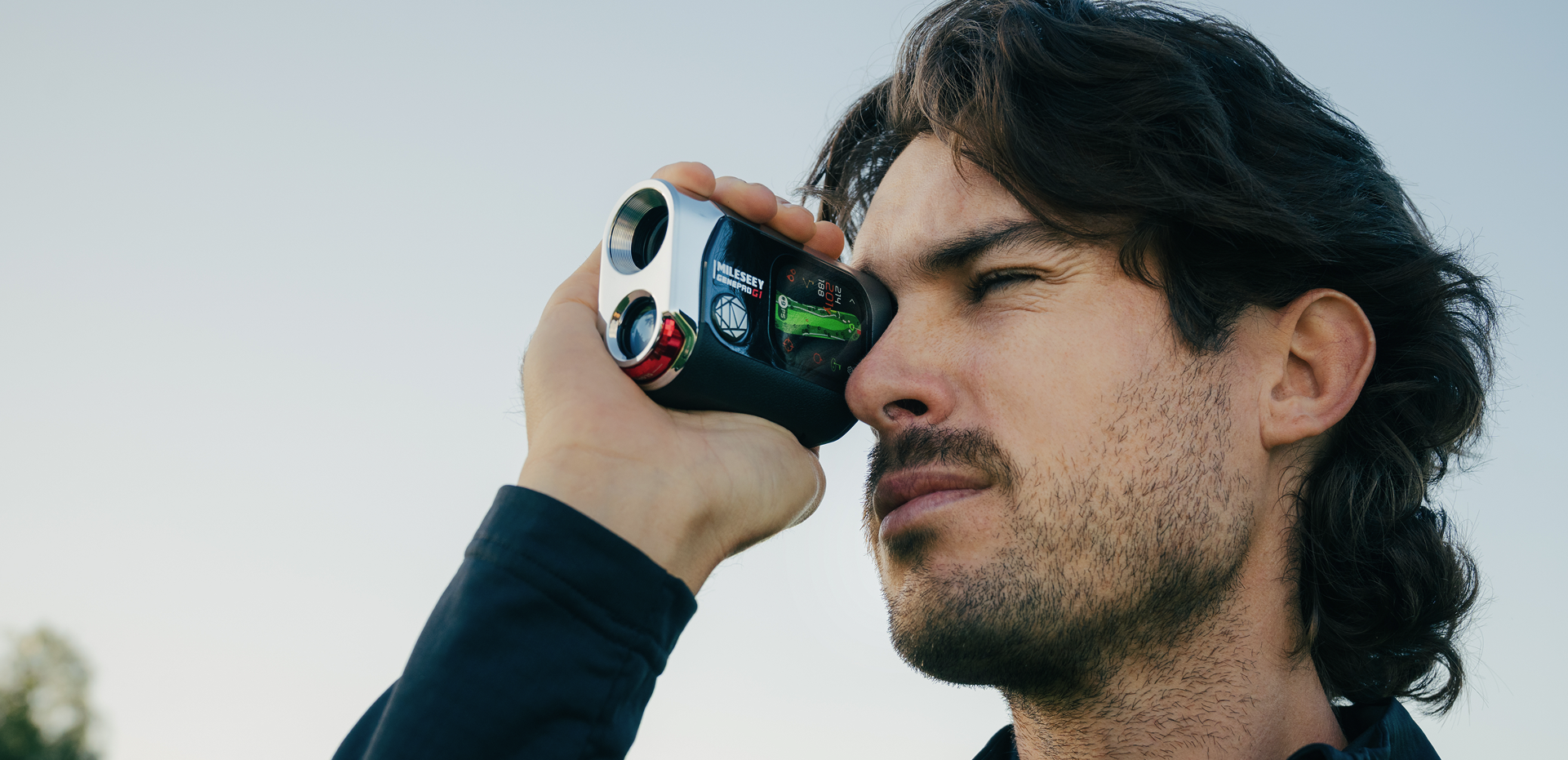 MILESEEY GenePro G1 laser rangefinder in use