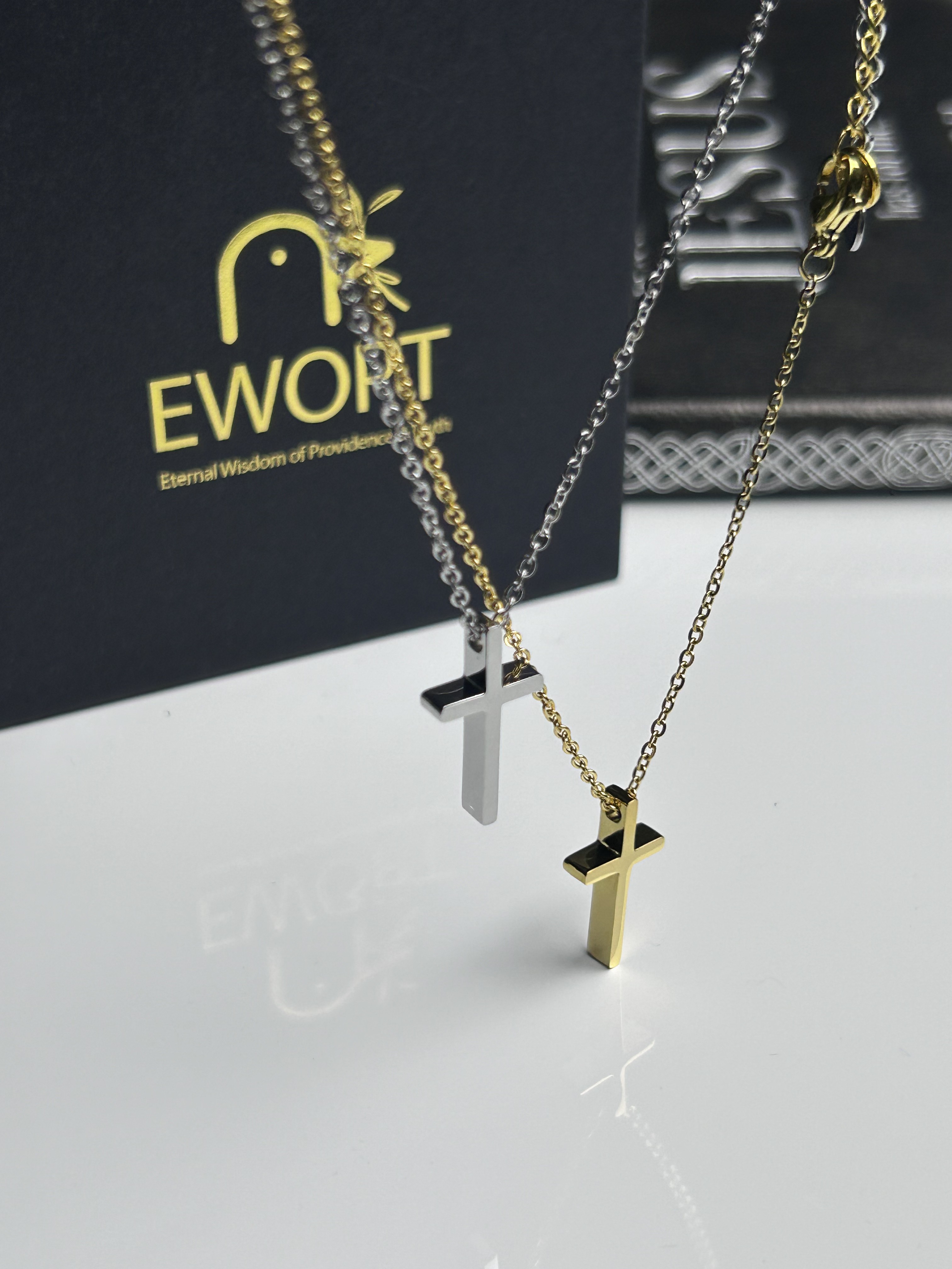 "Strength of Faith" Silver Cross Necklace with Philippians 4:13 NFC Keychain – Empower Your Day