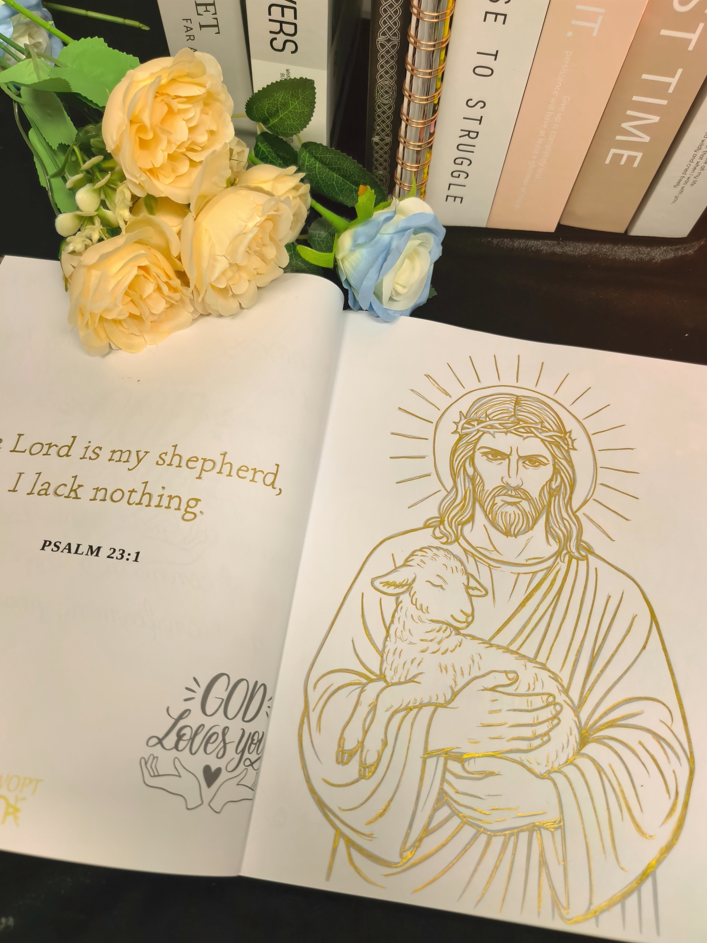 The Bible in a Month.Daily Bible Reading.Daily Scripture Tracing & Coloring Book.Inspirational Christian Gift Idea.Faith Journal for Women, Teens & Kids.Creative Art & Stress Relief