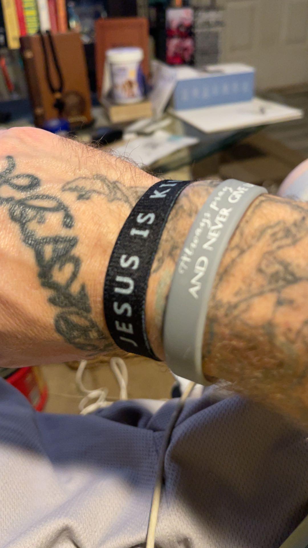 Jesus Is King-EWOPT Daily Bible Bracelet-ewoptbracelet