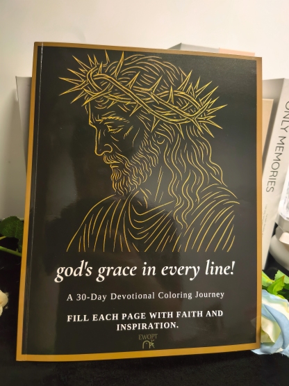 The Bible in a Month.Daily Bible Reading.Daily Scripture Tracing & Coloring Book.Inspirational Christian Gift Idea.Faith Journal for Women, Teens & Kids.Creative Art & Stress Relief