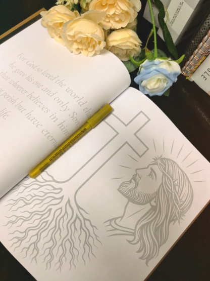 The Bible in a Month.Daily Bible Reading.Daily Scripture Tracing & Coloring Book.Inspirational Christian Gift Idea.Faith Journal for Women, Teens & Kids.Creative Art & Stress Relief