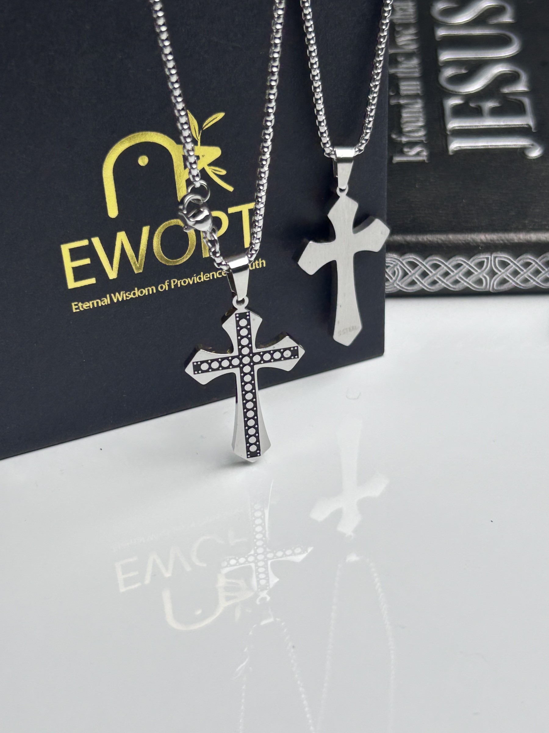 This silver cross necklace with exquisite carbon fiber inlay not only adds a modern twist to a timeless symbol but also includes an NFC keychain that brings the Bible’s teachings closer with a simple tap.