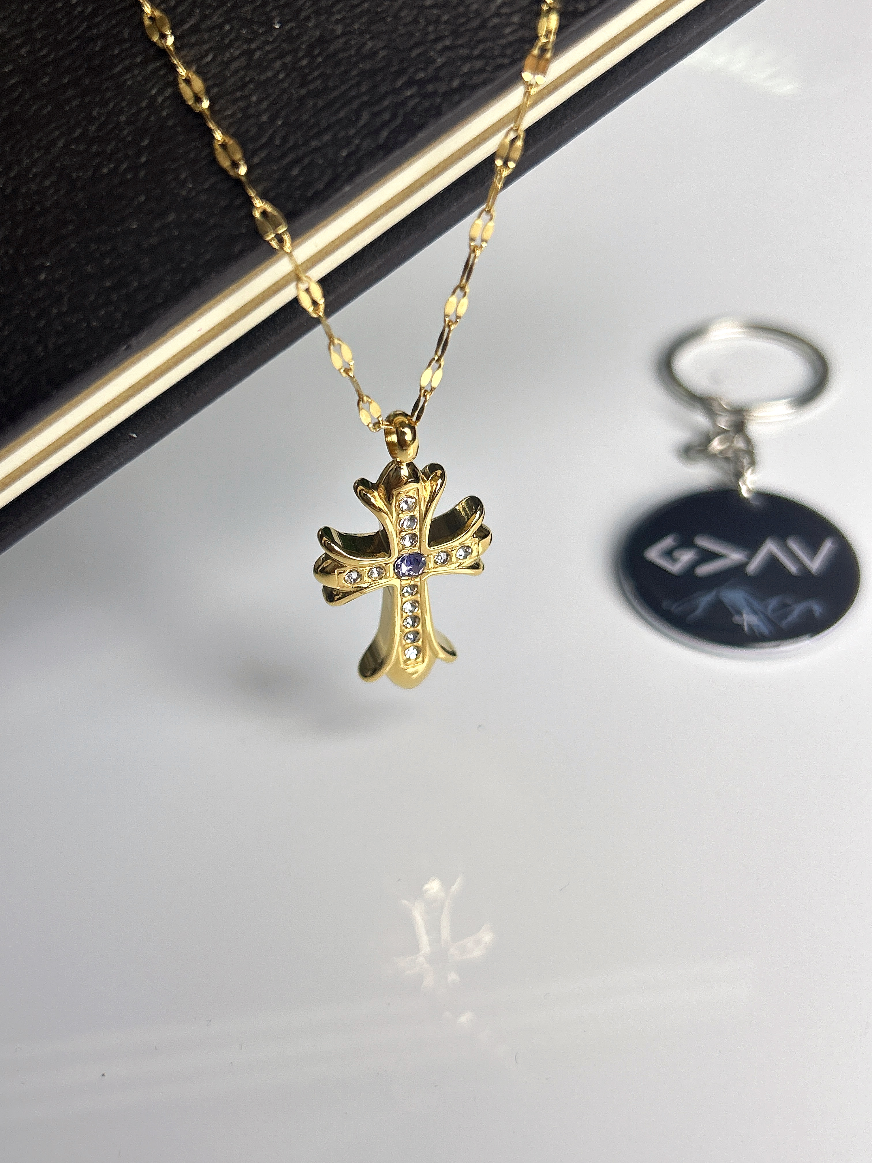 Elegant Gold-Tone Crown Cross Necklace with NFC Scripture Keychain – Daily Inspirational Access