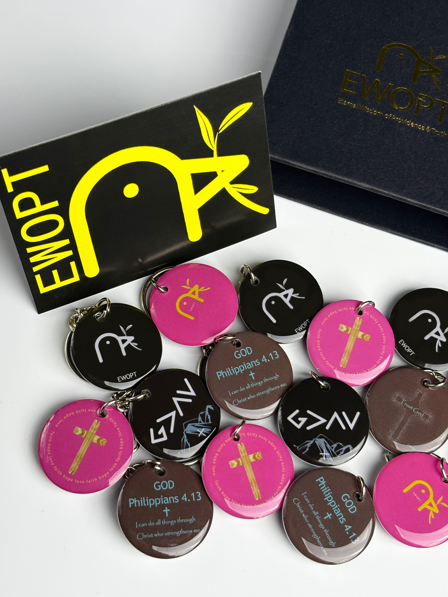 【EWOPT】Personalized NFC Keychain, Daily Bible Verse Keychain, Faith-Based Anxiety Relief Charm, Christian Gift for Men & Women, Inspirational Religious Keychain