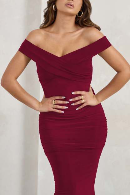 Apolline Berry Off The Shoulder Ruched Fishtail Maxi Dress-Fashionmomo.All Rights Reserved