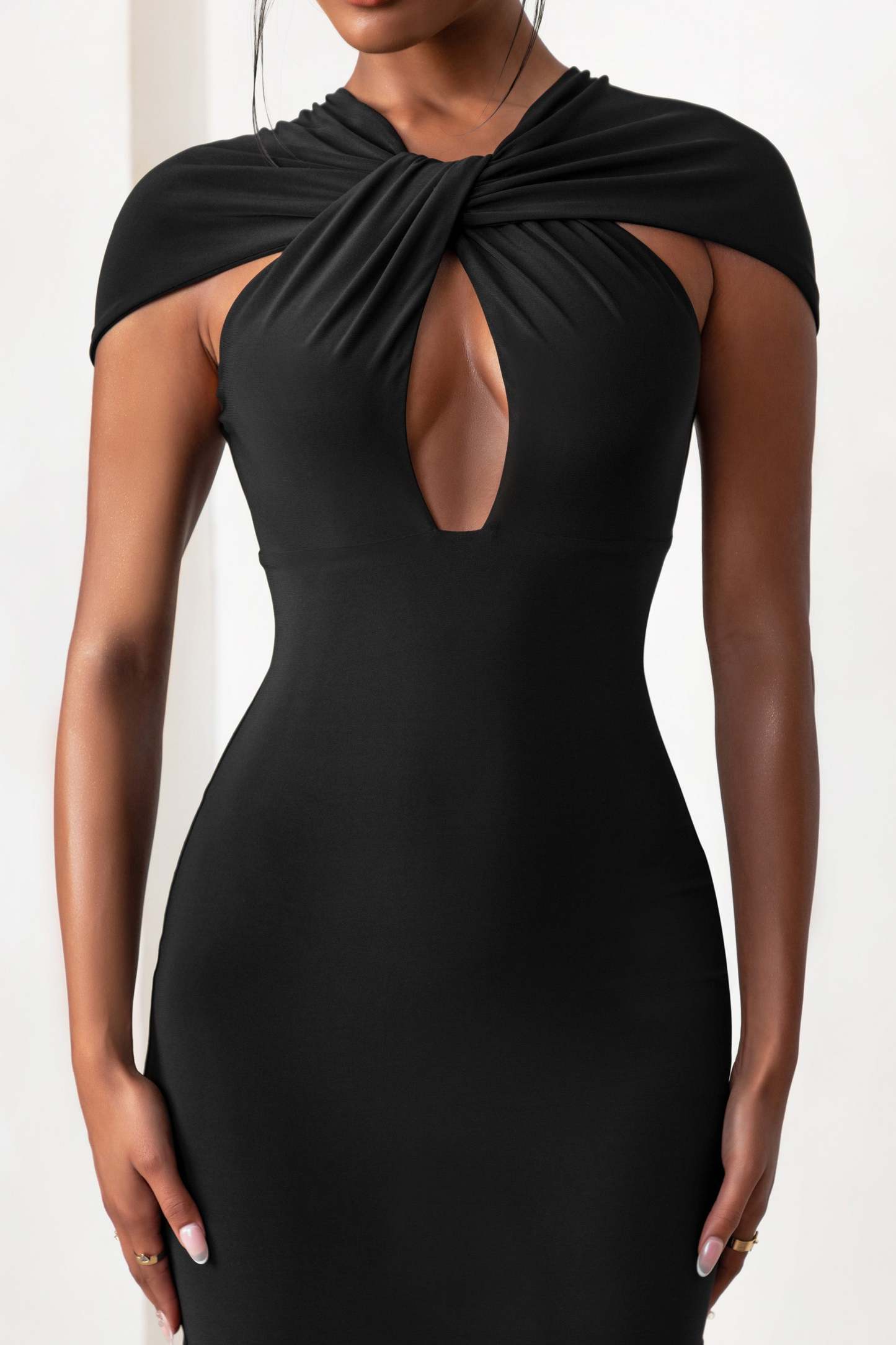 Fashionista Black Twist Front Mini Dress With Cut Out Detail-Fashionmomo.All Rights Reserved