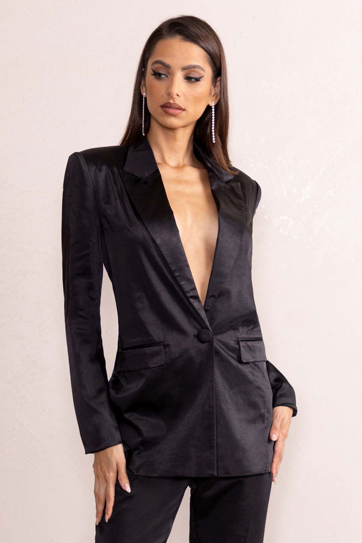 Arabella Black Satin Plunge Neck Oversized Blazer-Fashionmomo.All Rights Reserved