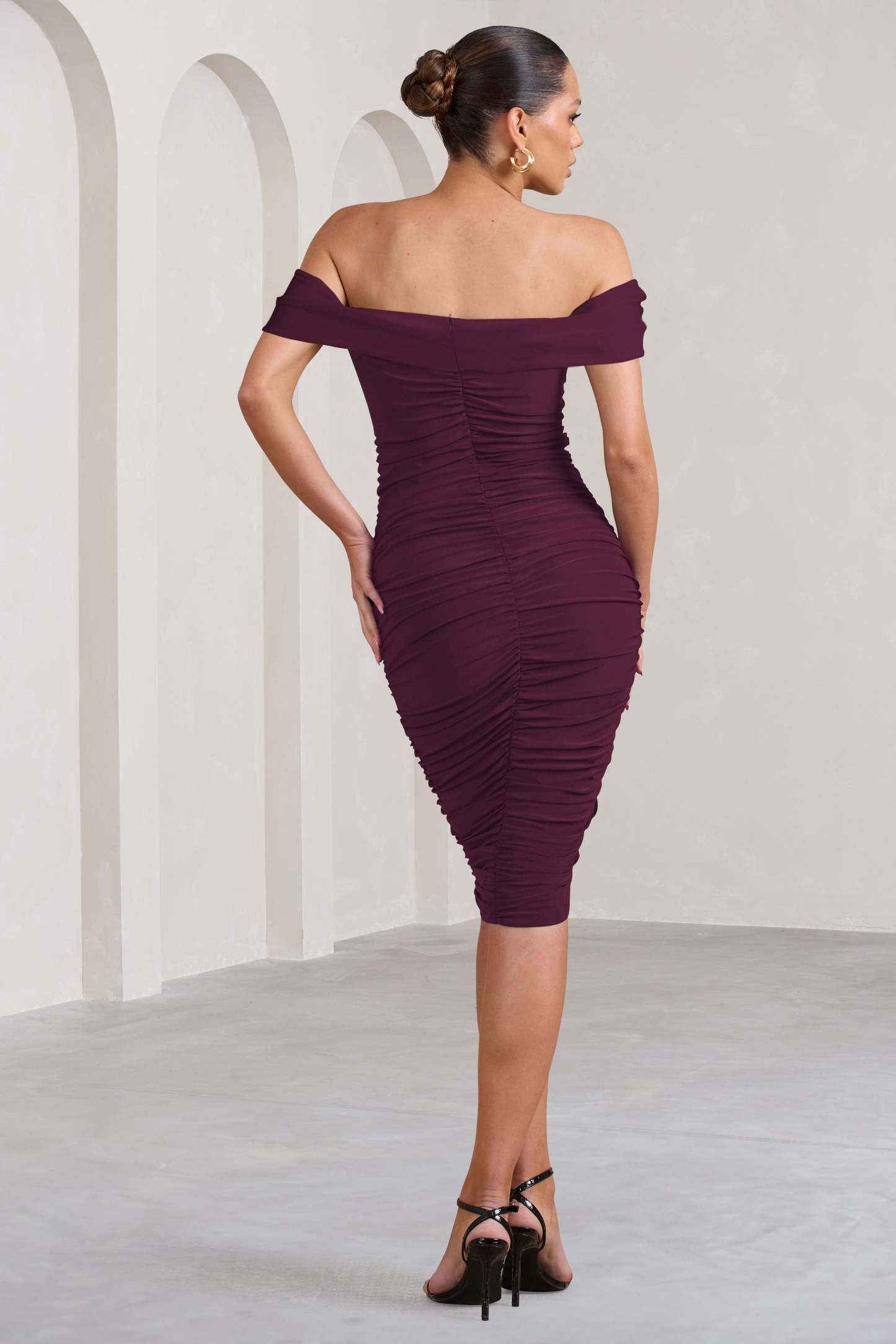 Gratitude Plum Off The Shoulder Ruched Midi Dress-Fashionmomo.All Rights Reserved
