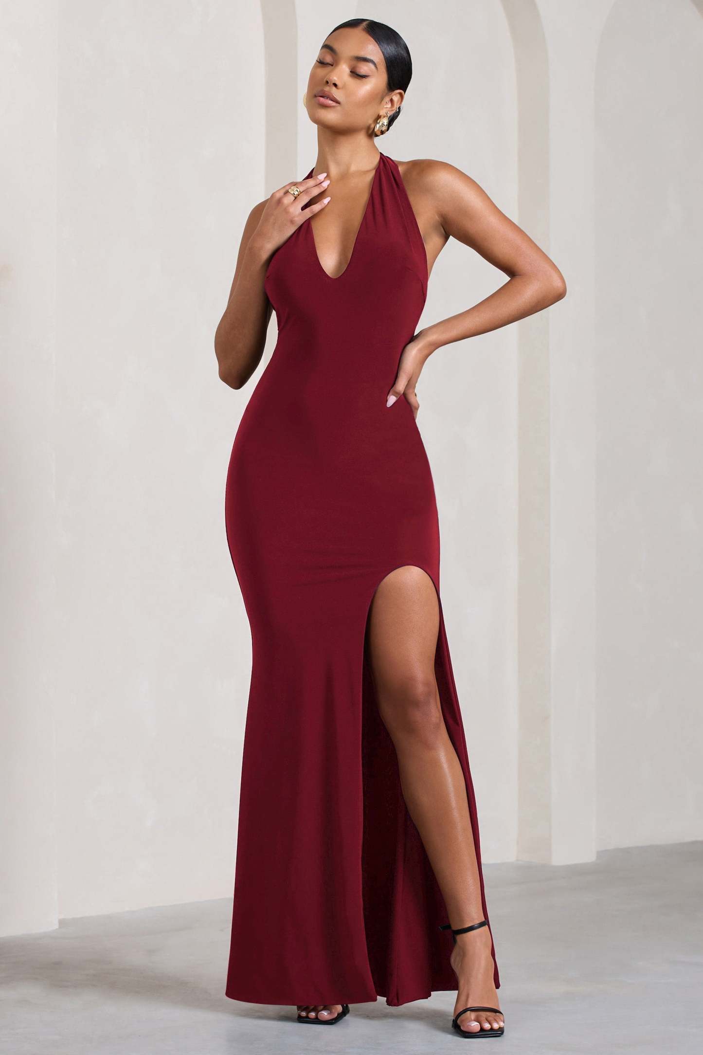 Glamour Berry Backless V Plunge Halter Neck Maxi Dress With Side Split-Fashionmomo.All Rights Reserved