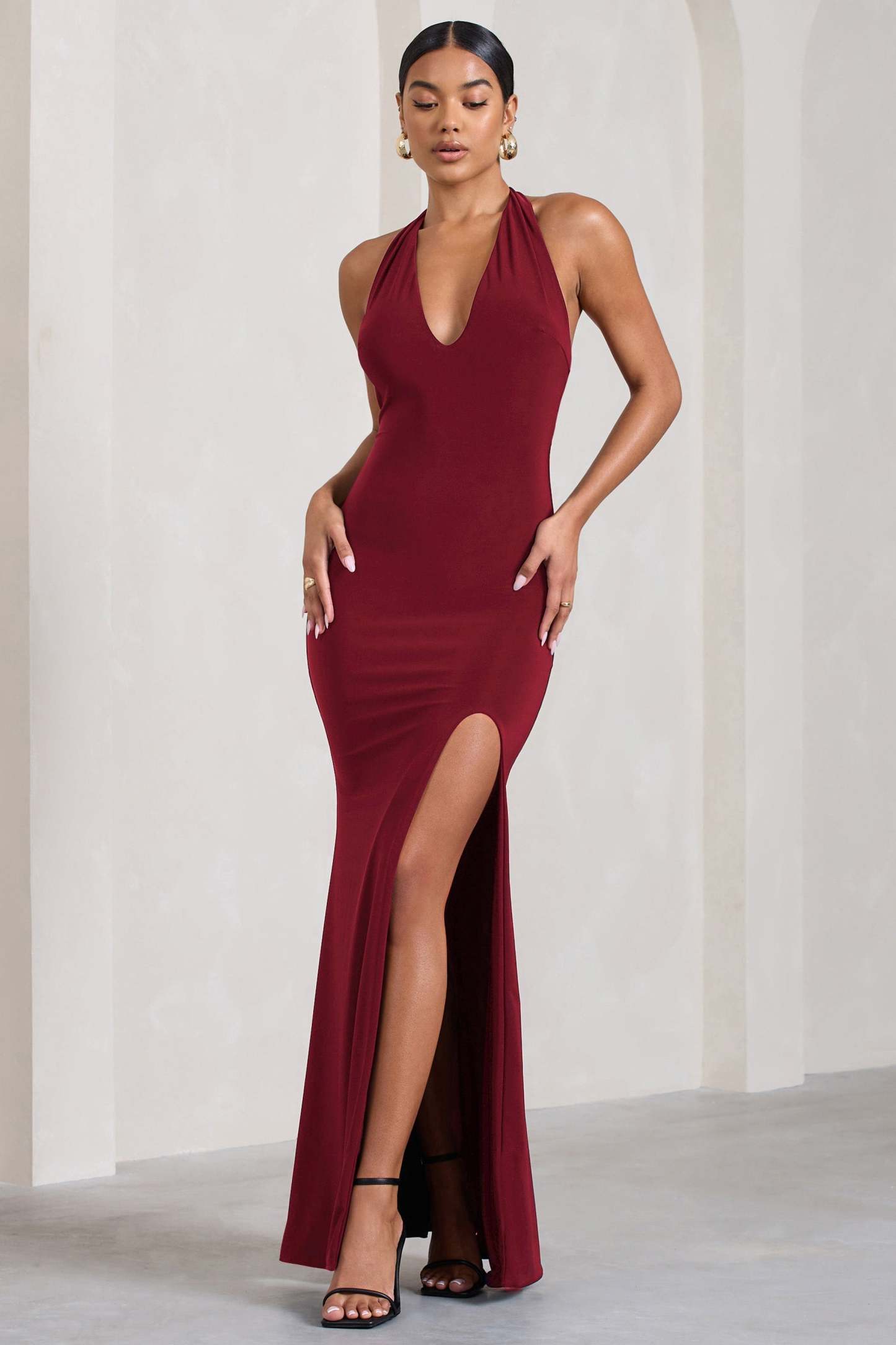Glamour Berry Backless V Plunge Halter Neck Maxi Dress With Side Split-Fashionmomo.All Rights Reserved