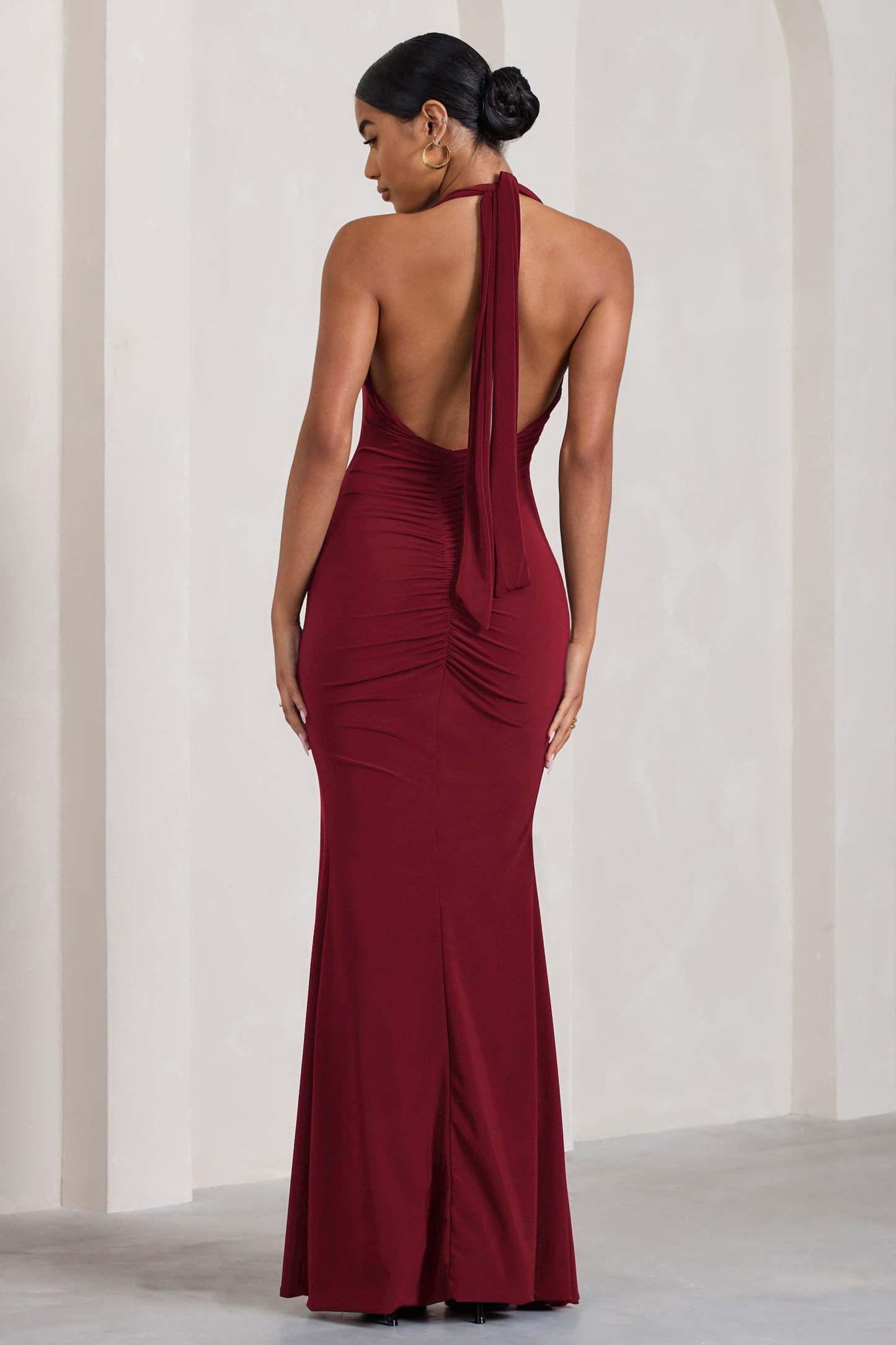 Glamour Berry Backless V Plunge Halter Neck Maxi Dress With Side Split-Fashionmomo.All Rights Reserved