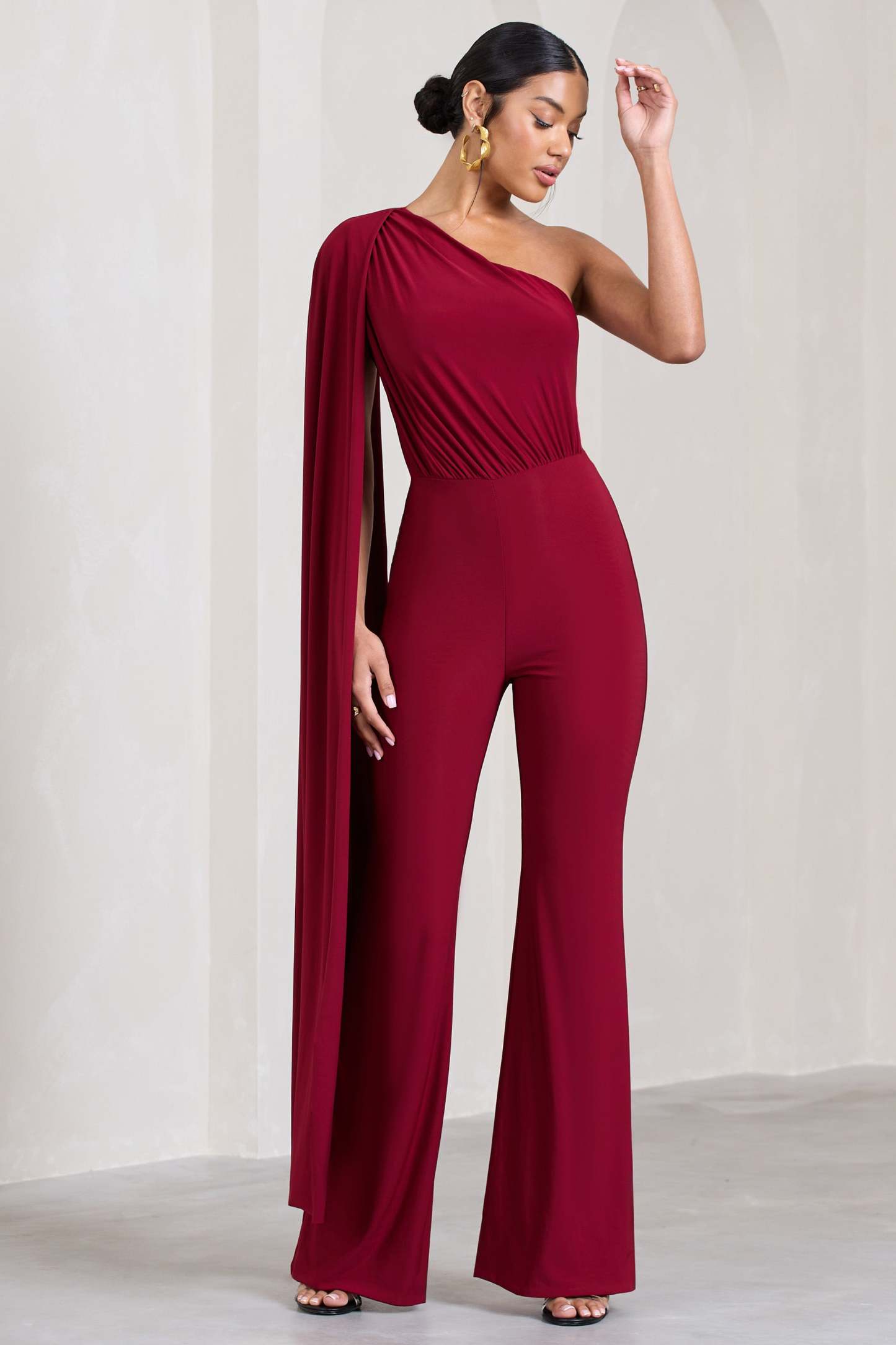 Aurora Berry One Shoulder Cape Sleeve Jumpsuit-Fashionmomo.All Rights Reserved